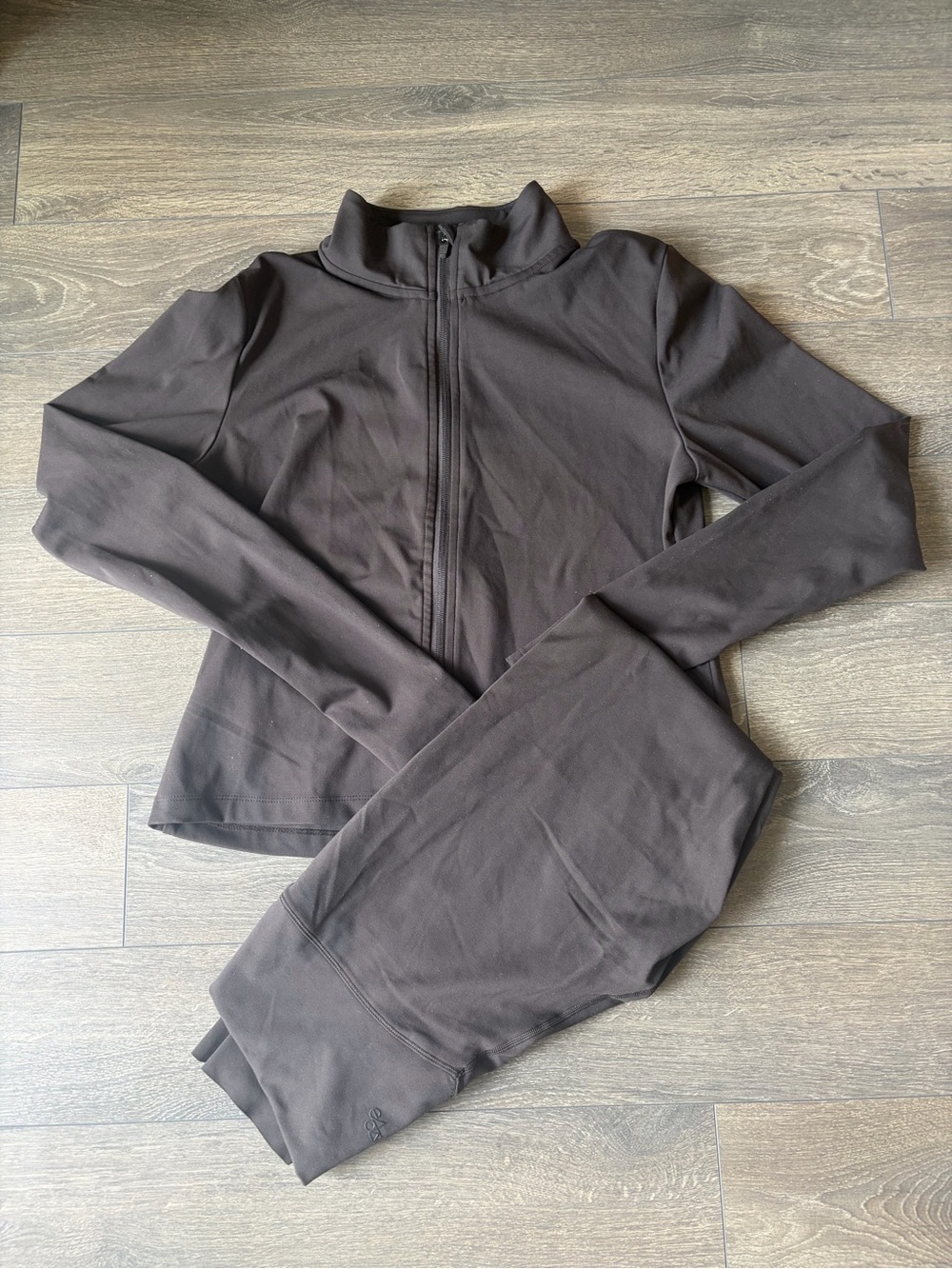 H&M Brown Zip-Front Active Jacket and Leggings Set - L